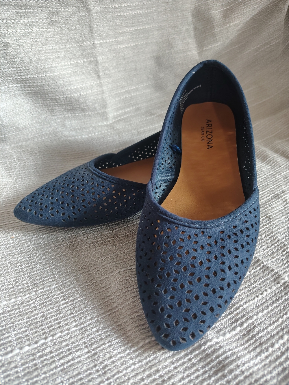 Arizona Jean Co Julian Navy Laser Cut Lattice Pointed Toe Flats Women's 7M